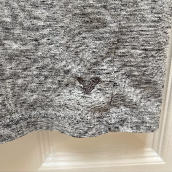 2 American Eagle Outfitters Men’s Striped T-Shirts Size XL Charlie Brown Vibes - Picture 4 of 9